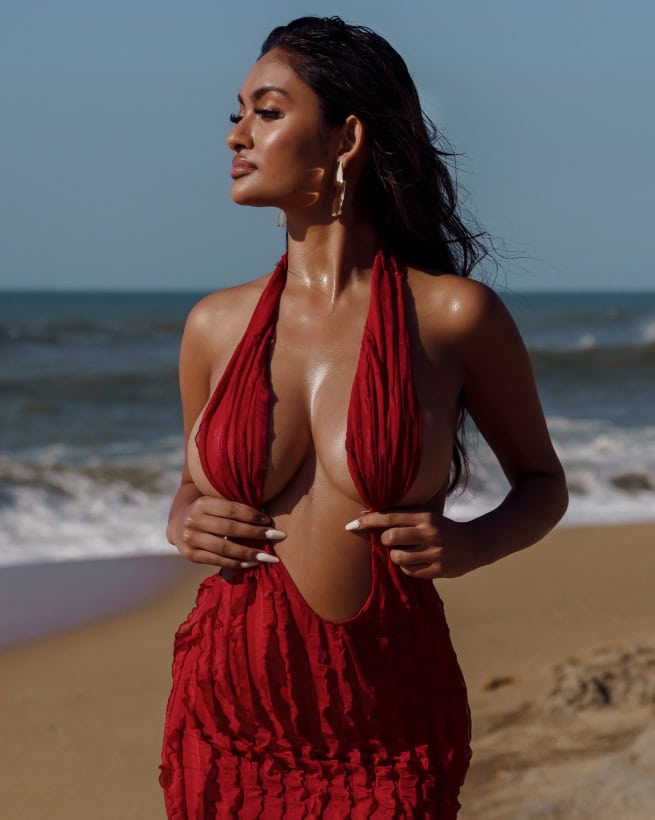 "Red Glamour" shoot by Julia Yatel, fashion brands photographer and makeup artist in Portugal