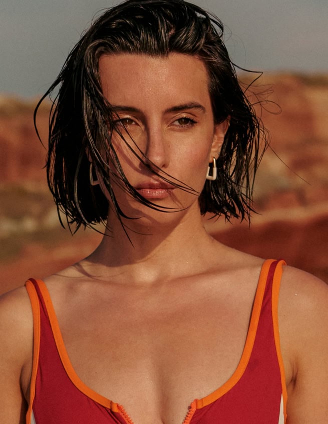 "Red and sporty" shoot by Julia Yatel, fashion brand photographer and makeup artist in Portugal